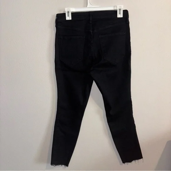 OLD NAVY extra high rise extra skinny button fly size 10, frayed hem
25” inseam - Picture 4 of 6